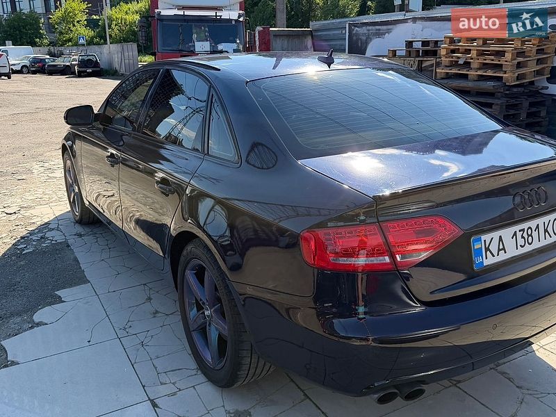 Седан Audi A4 2010 в Киеве