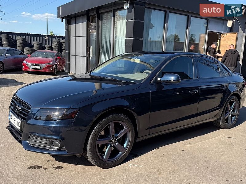 Седан Audi A4 2010 в Киеве