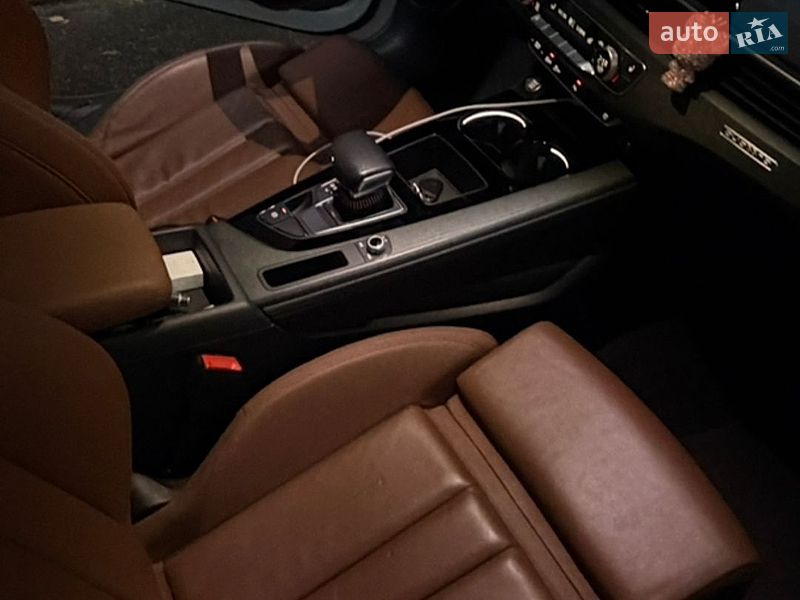 Седан Audi A4 2020 в Києві
