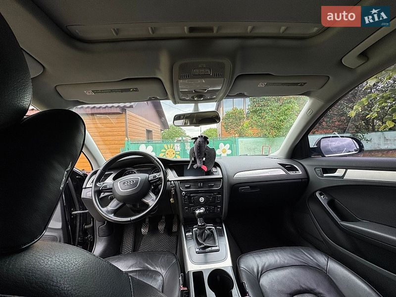 Седан Audi A4 2012 в Гайвороне