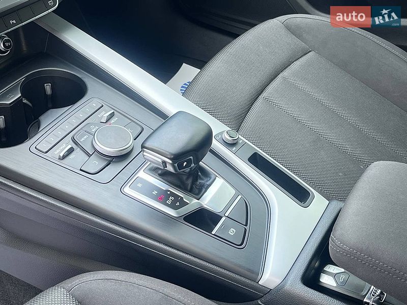 Универсал Audi A4 2018 в Львове