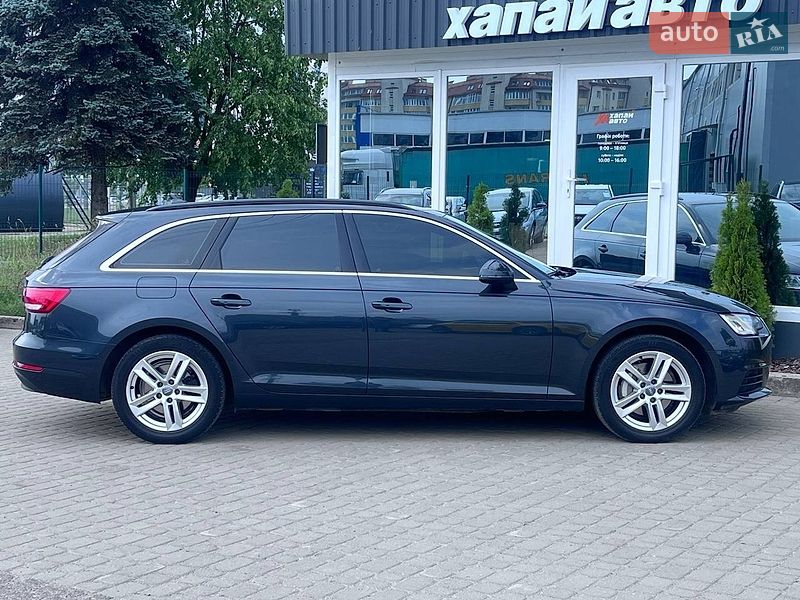 Универсал Audi A4 2018 в Львове