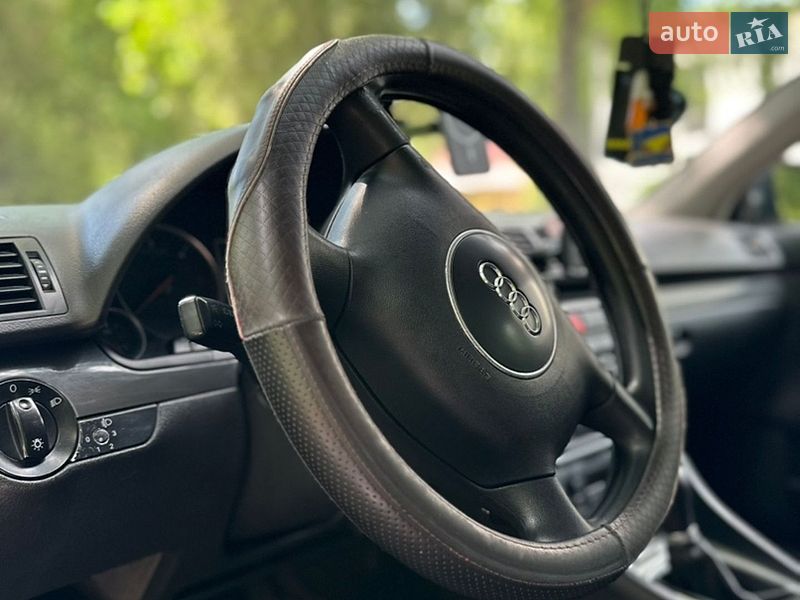 Универсал Audi A4 2001 в Горохове