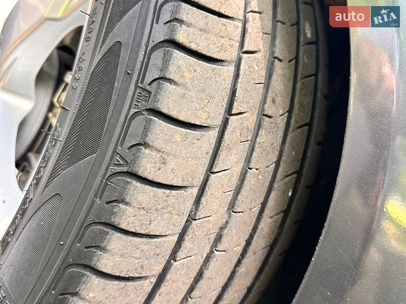 Универсал Audi A4 2001 в Горохове