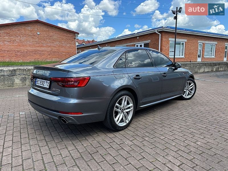 Седан Audi A4 2016 в Дрогобыче