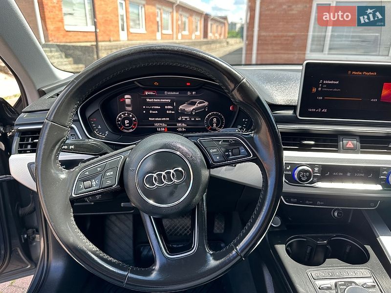 Седан Audi A4 2016 в Дрогобыче