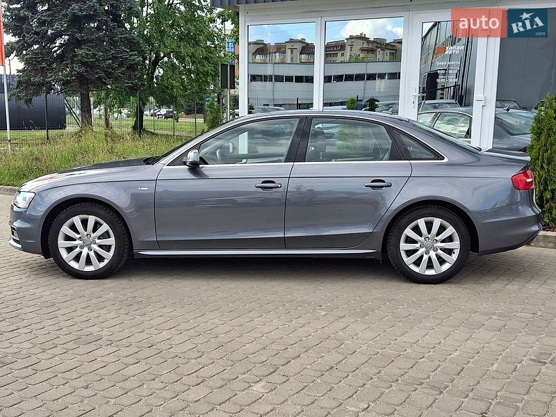 Седан Audi A4 2014 в Львове