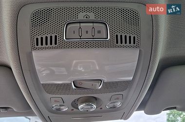Седан Audi A4 2014 в Львове