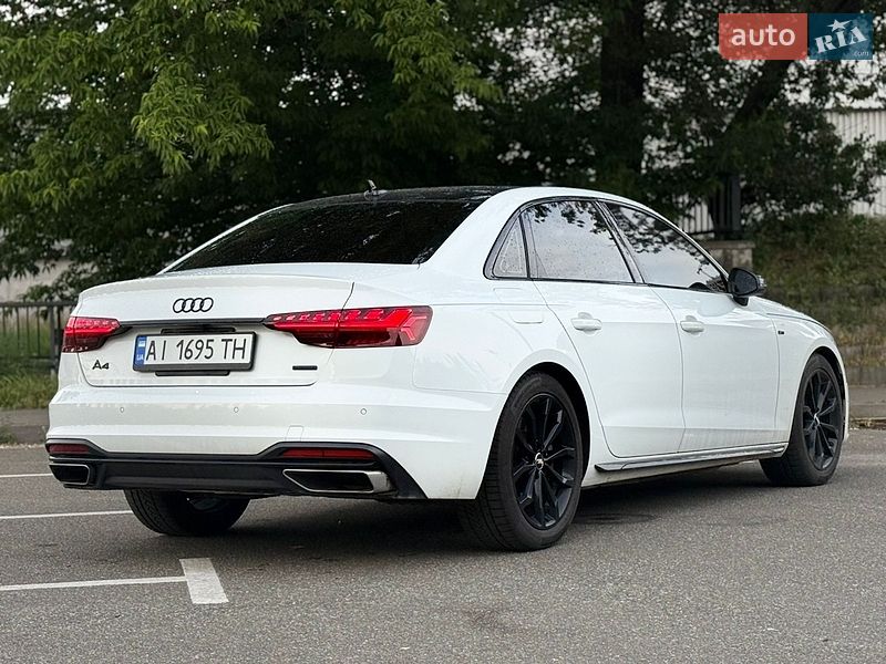 Седан Audi A4 2021 в Києві