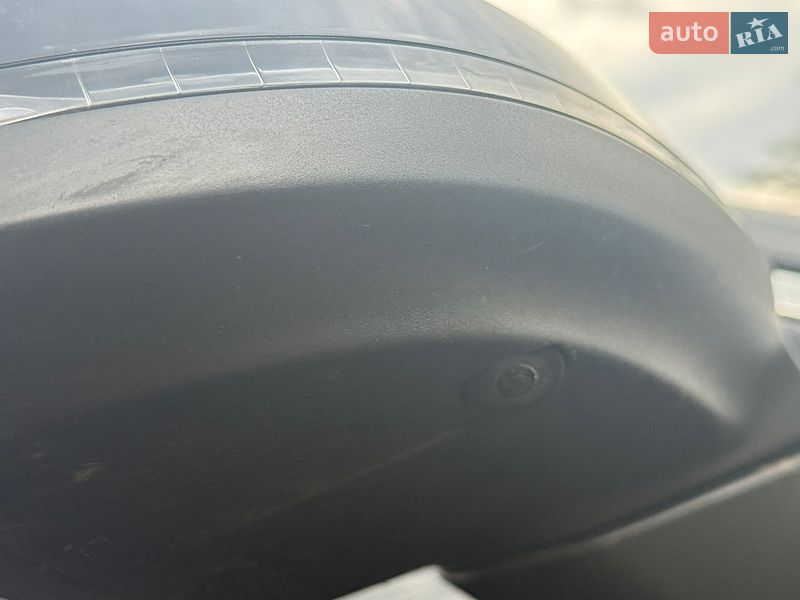 Седан Audi A4 2017 в Киеве
