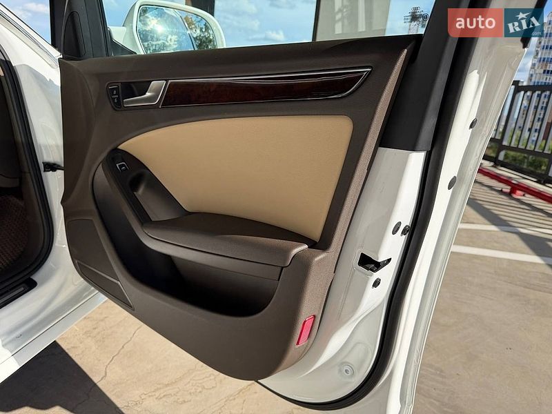 Седан Audi A4 2014 в Харькове