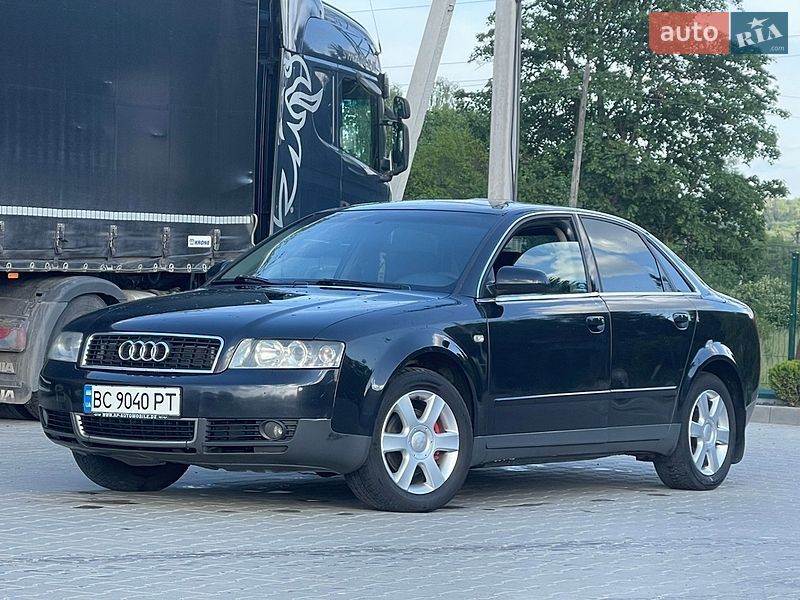 Седан Audi A4 2003 в Турке