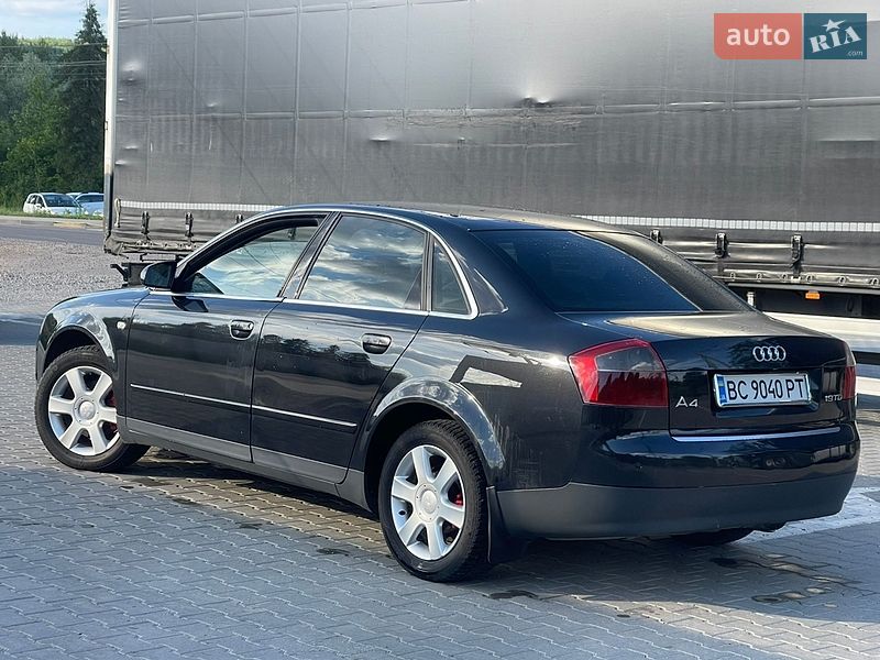 Седан Audi A4 2003 в Турке