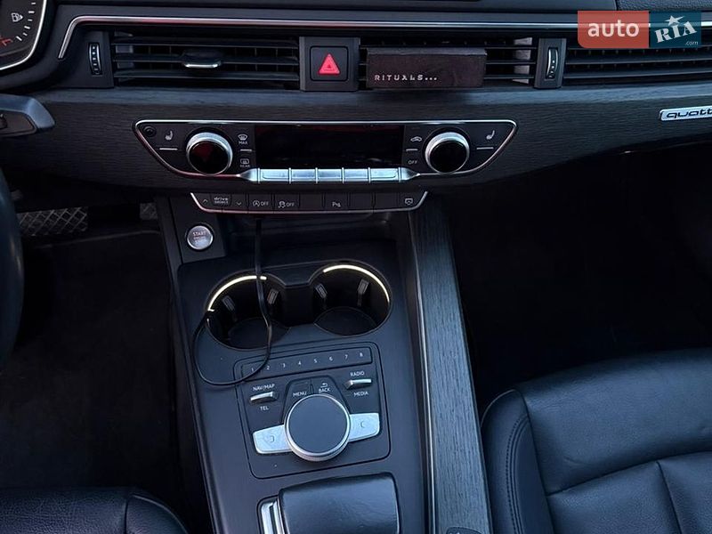 Універсал Audi A4 2018 в Херсоні