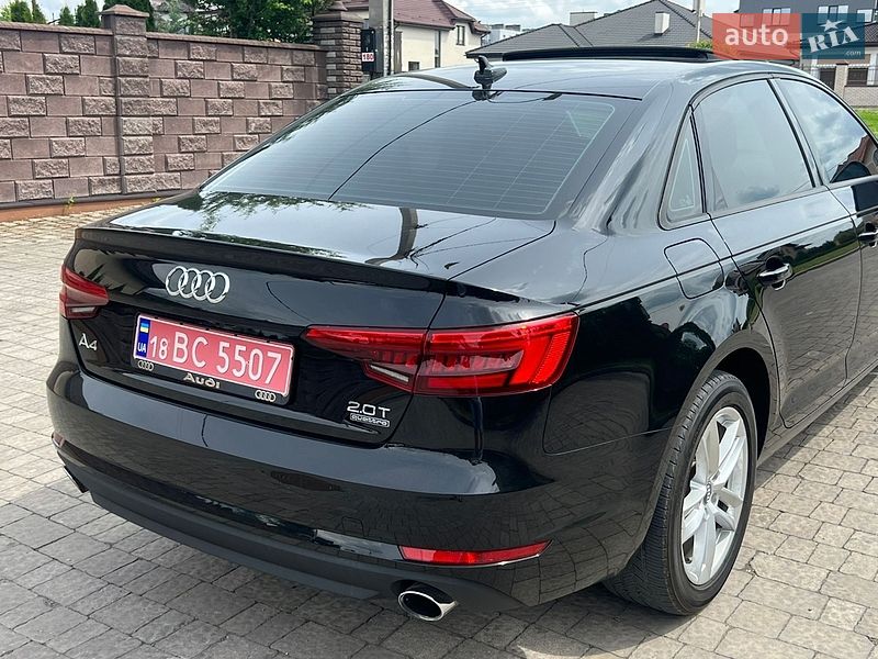 Седан Audi A4 2016 в Ровно