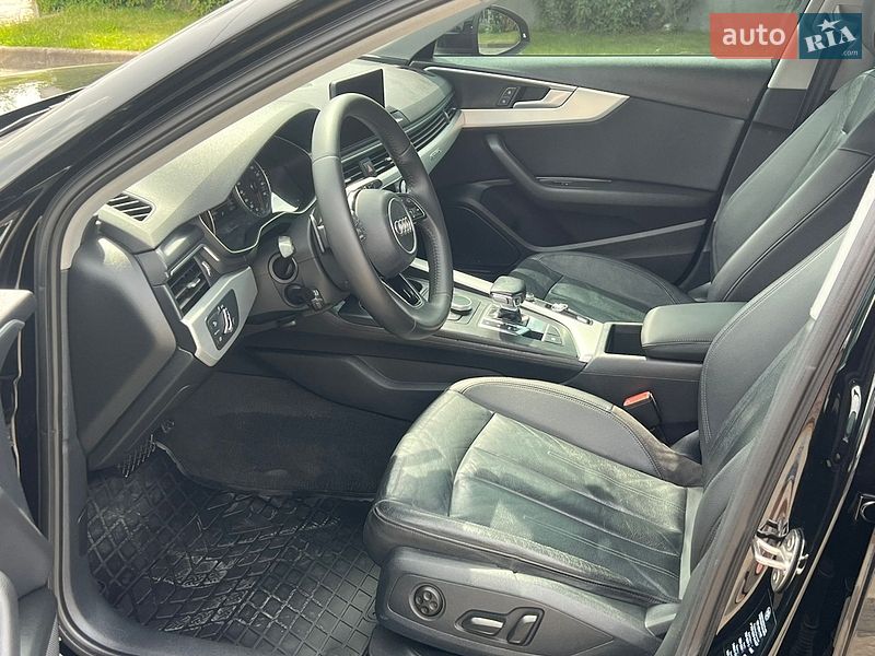 Седан Audi A4 2016 в Ровно