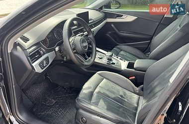 Седан Audi A4 2016 в Ровно