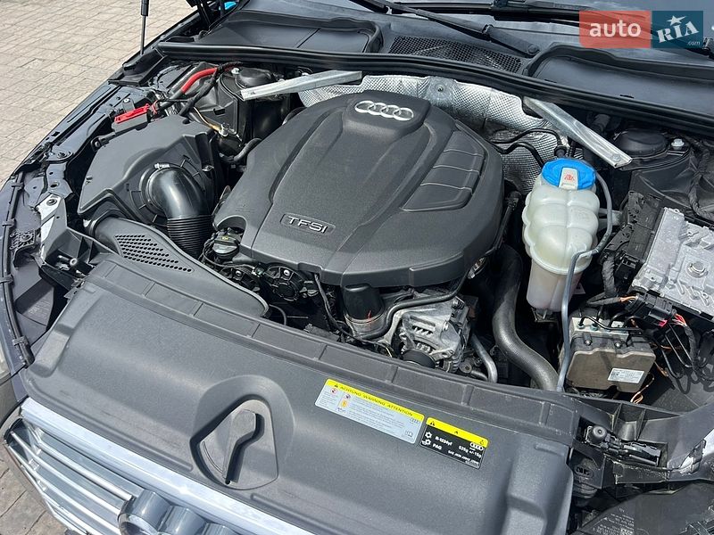 Седан Audi A4 2016 в Ровно