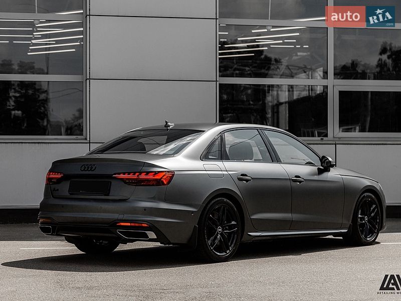 Седан Audi A4 2020 в Киеве