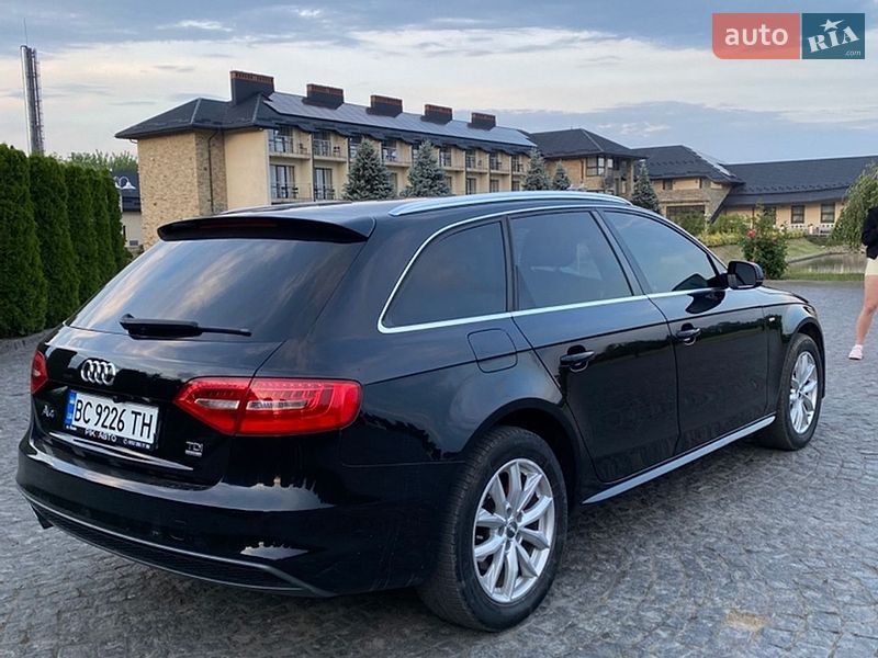 Универсал Audi A4 2013 в Жовкве
