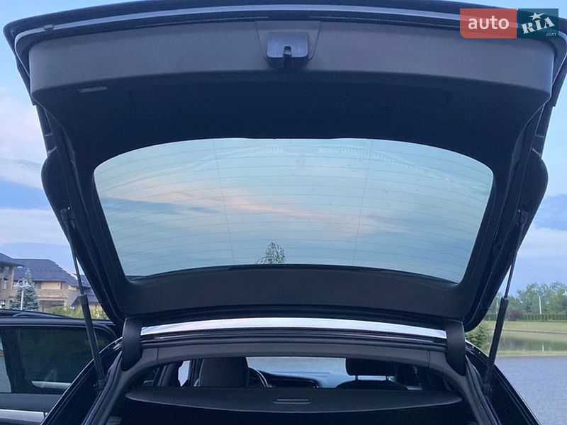Универсал Audi A4 2013 в Жовкве