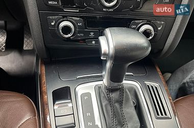 Седан Audi A4 2015 в Львові