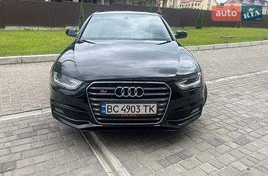 Седан Audi A4 2015 в Львові