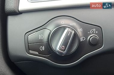 Седан Audi A4 2015 в Львові