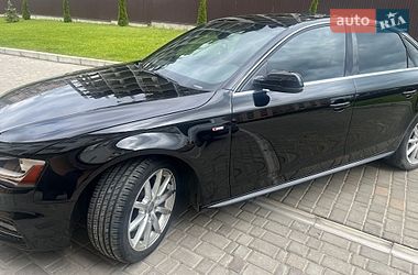 Седан Audi A4 2015 в Львові