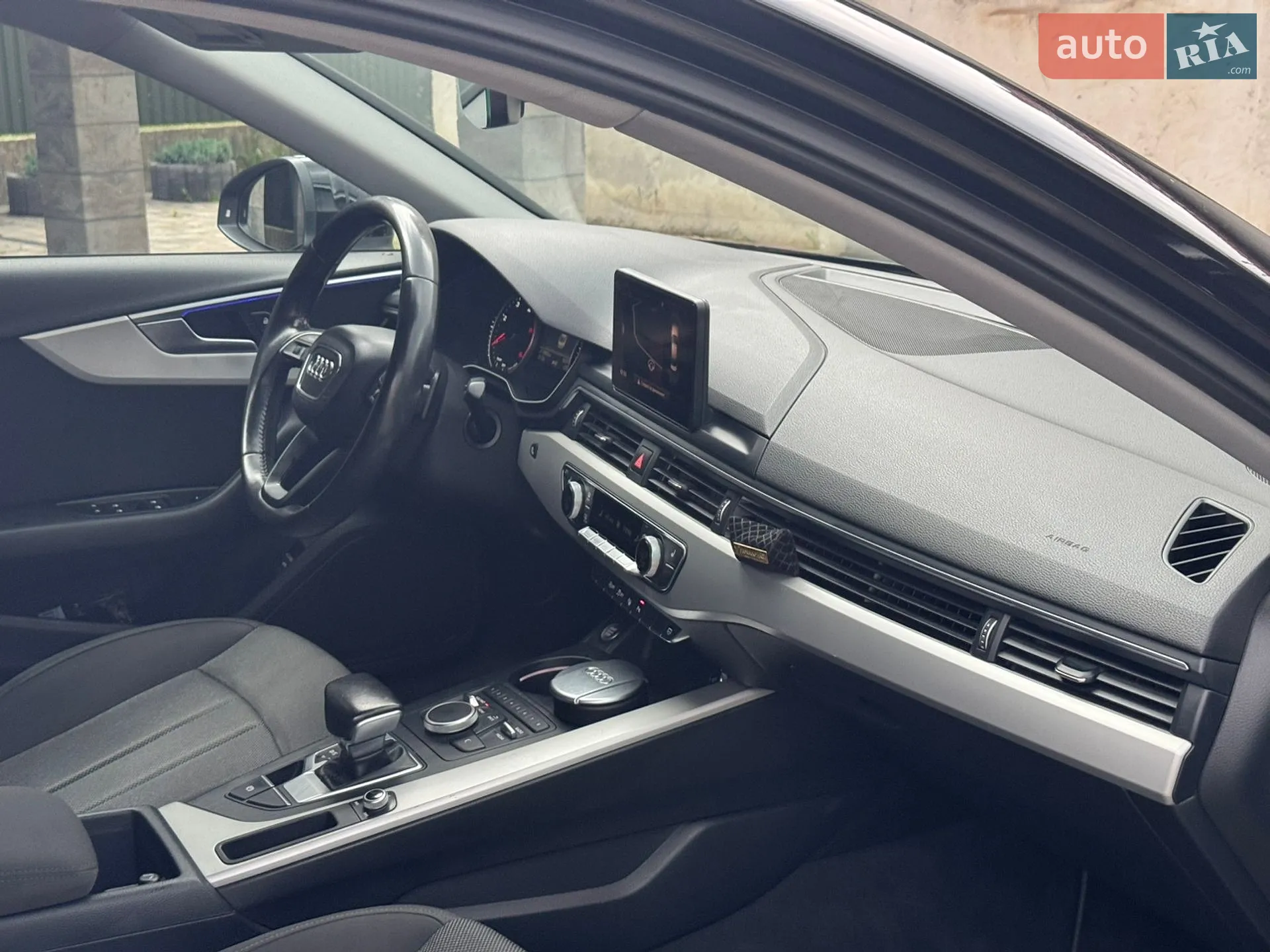 2016 Audi A4 - мініатюра 76