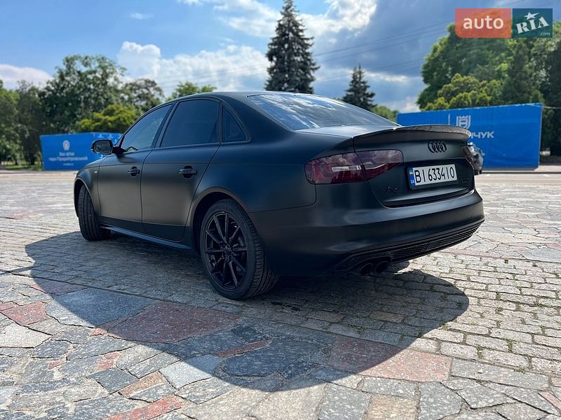 Седан Audi A4 2015 в Кременчуці