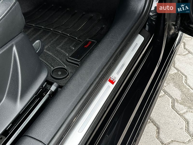Универсал Audi A4 2020 в Львове
