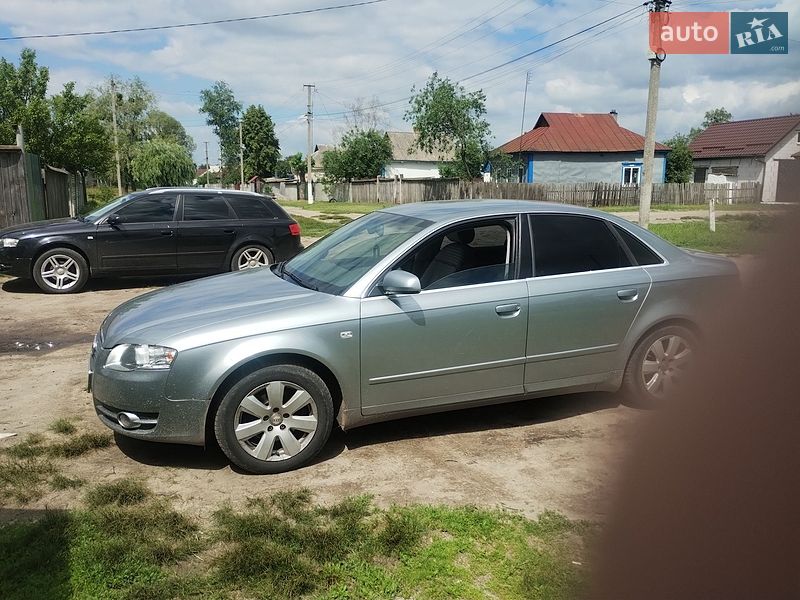 Седан Audi A4 2005 в Лебедині