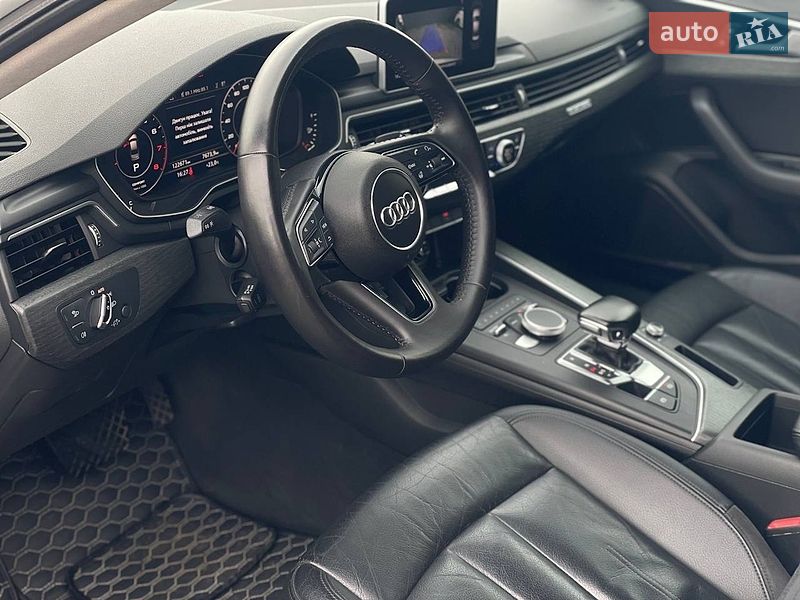 Седан Audi A4 2017 в Черновцах