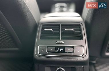 Седан Audi A4 2017 в Черновцах
