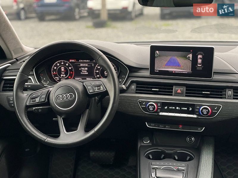 Седан Audi A4 2017 в Черновцах