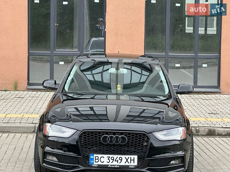 Седан Audi A4 2013 в Львові