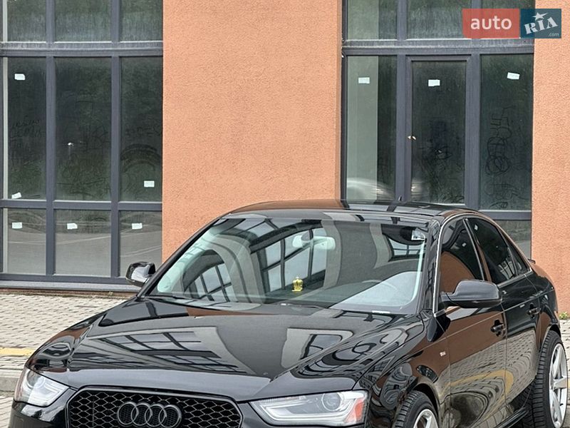 Седан Audi A4 2013 в Львові