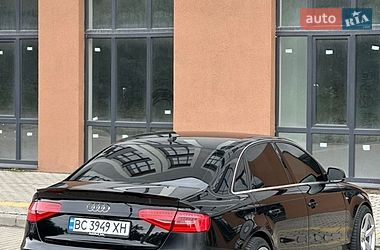 Седан Audi A4 2013 в Львові