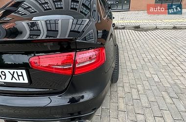 Седан Audi A4 2013 в Львові