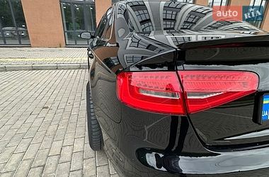 Седан Audi A4 2013 в Львові