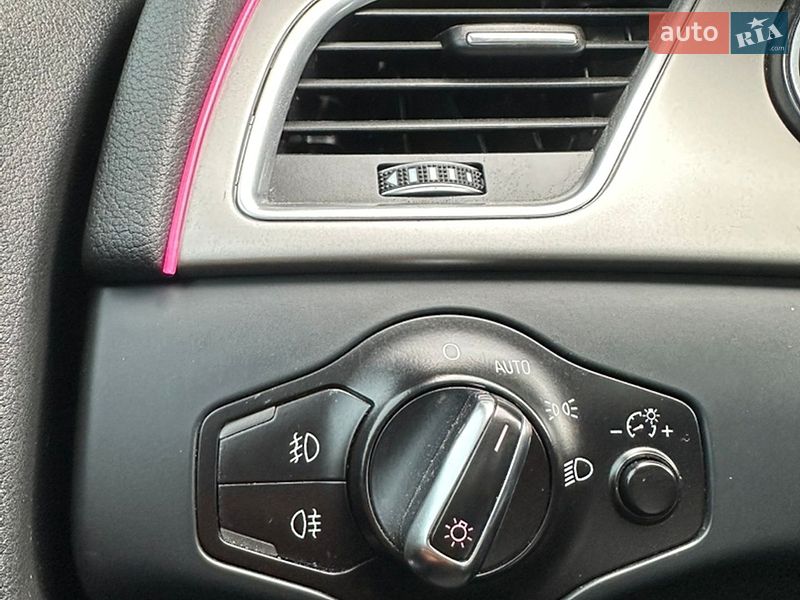 Седан Audi A4 2013 в Львові