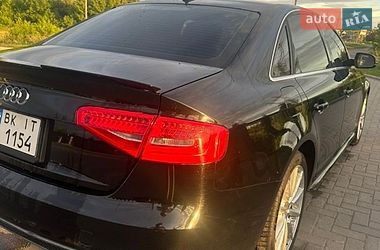 Седан Audi A4 2015 в Ровно