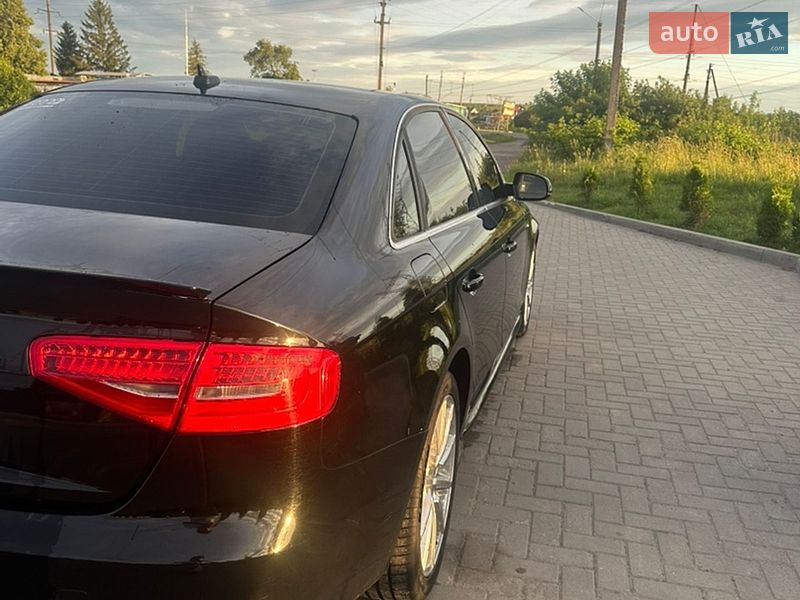 Седан Audi A4 2015 в Ровно