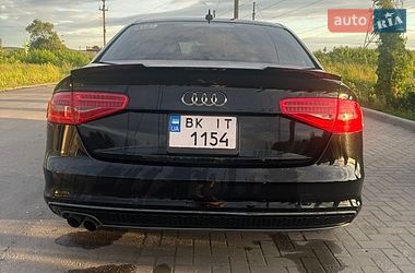 Седан Audi A4 2015 в Ровно