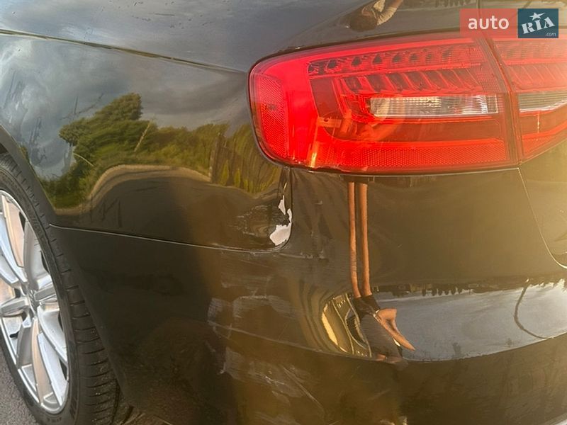 Седан Audi A4 2015 в Ровно
