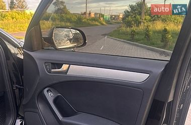 Седан Audi A4 2015 в Ровно
