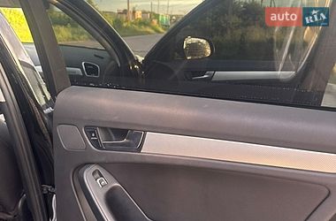 Седан Audi A4 2015 в Ровно