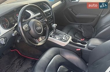 Седан Audi A4 2015 в Ровно
