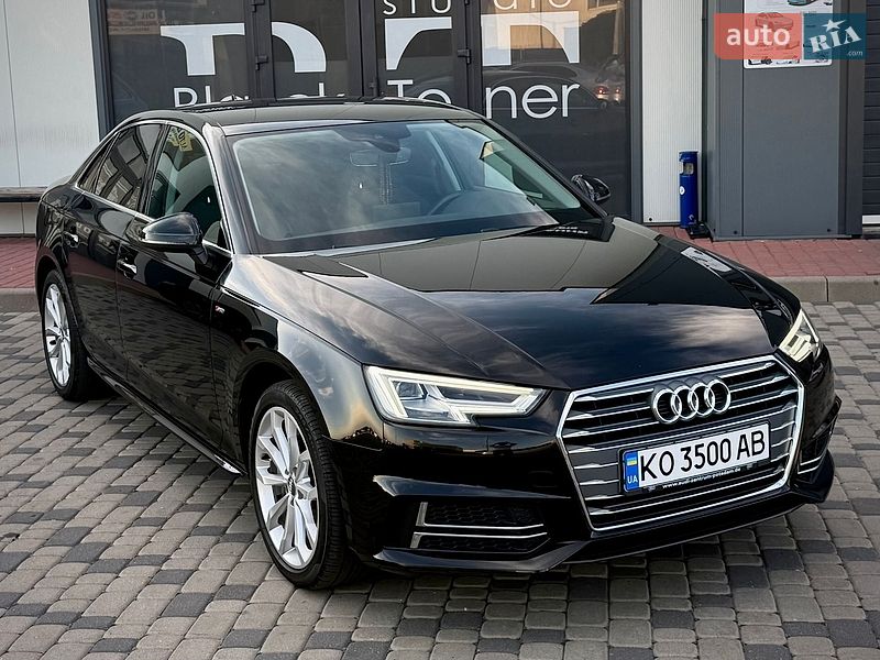 Седан Audi A4 2016 в Мукачево